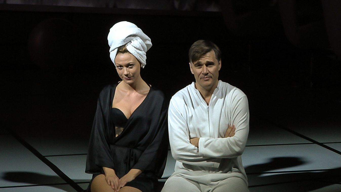 Katona Kinga és Trill Zsolt az Álomgyár című darabban a Nemzeti Színházban 