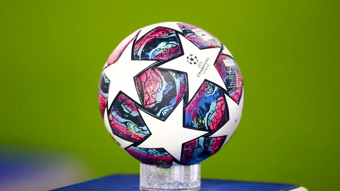 RB Leipzig - Tottenham Hotspur Sports soccer CHAMPIONS LEAGUE Leipzig Tottenham AVL Red Bull Arena Ball LOGO UEFA - 