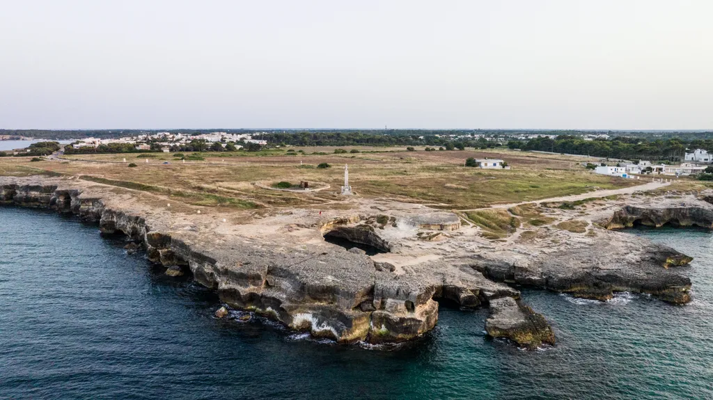 Grotta della poesia, Cave of Poetry, Költészet barlangja, Apulia 