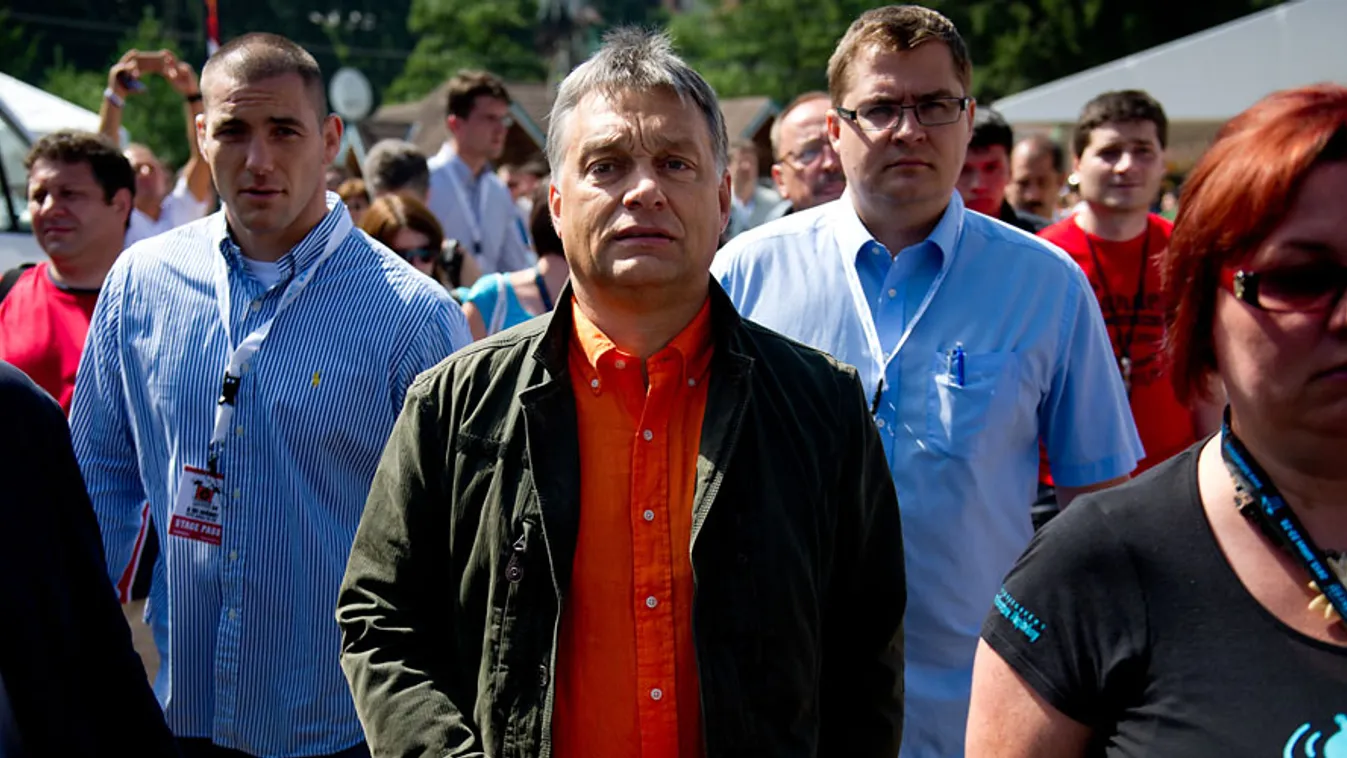 Orbán Viktor, Tusványos, Tusnádfürdő, Bálványosi Nyári Szabadegyetem és Diáktábor