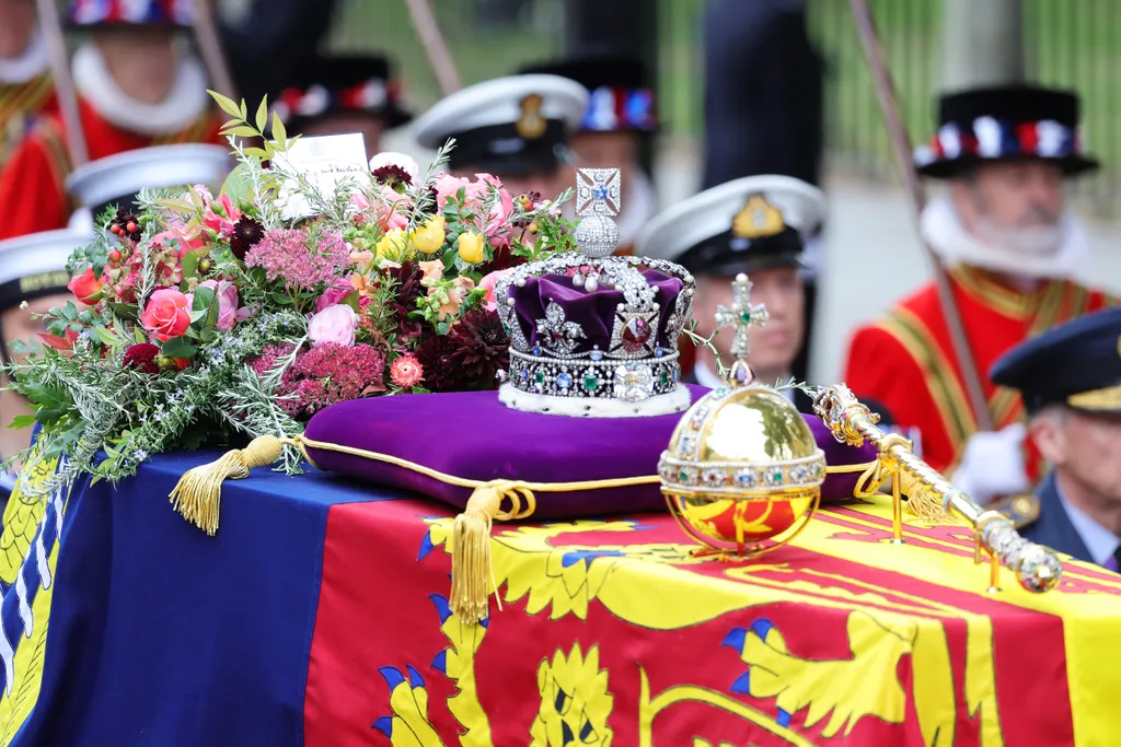 II. Erzsébet brit királynő, II. Erzsébet temetése, temetés, halála, II. Erzsébet halála, királynő, royals death, koporsó 