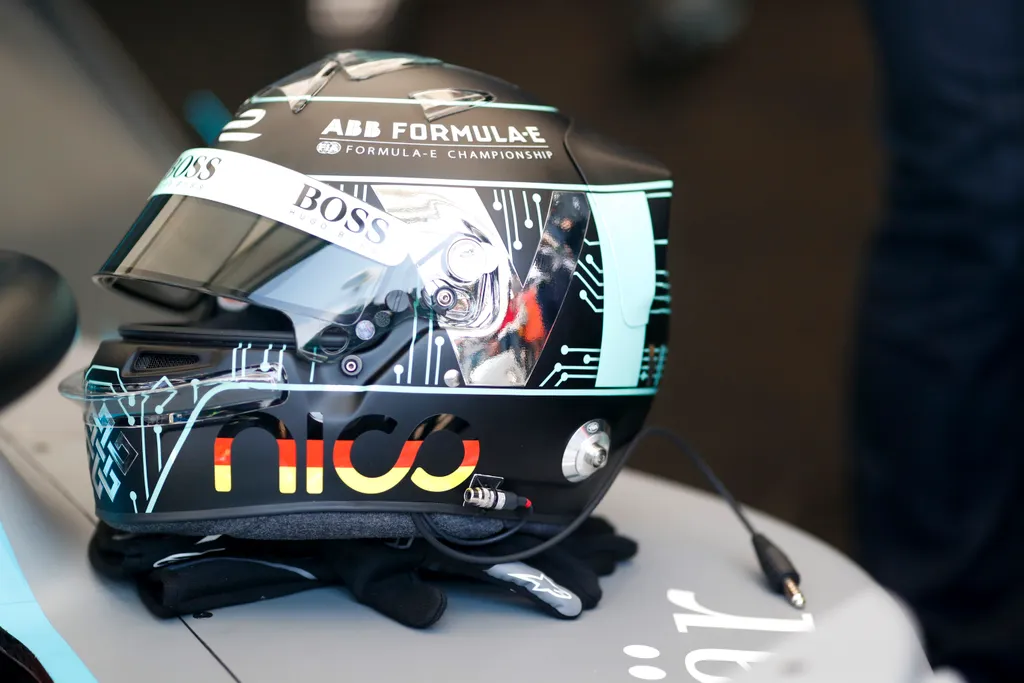 Nico Rosberg sisakja a Formula E berlini ePrix-jén 