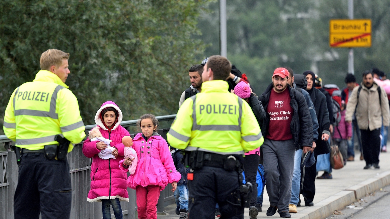 Refugees arrive in Germany Refugees Simbach Germany Migrants Crisis EUROPE Mass migration People ARRIVAL SQUARE FORMAT 