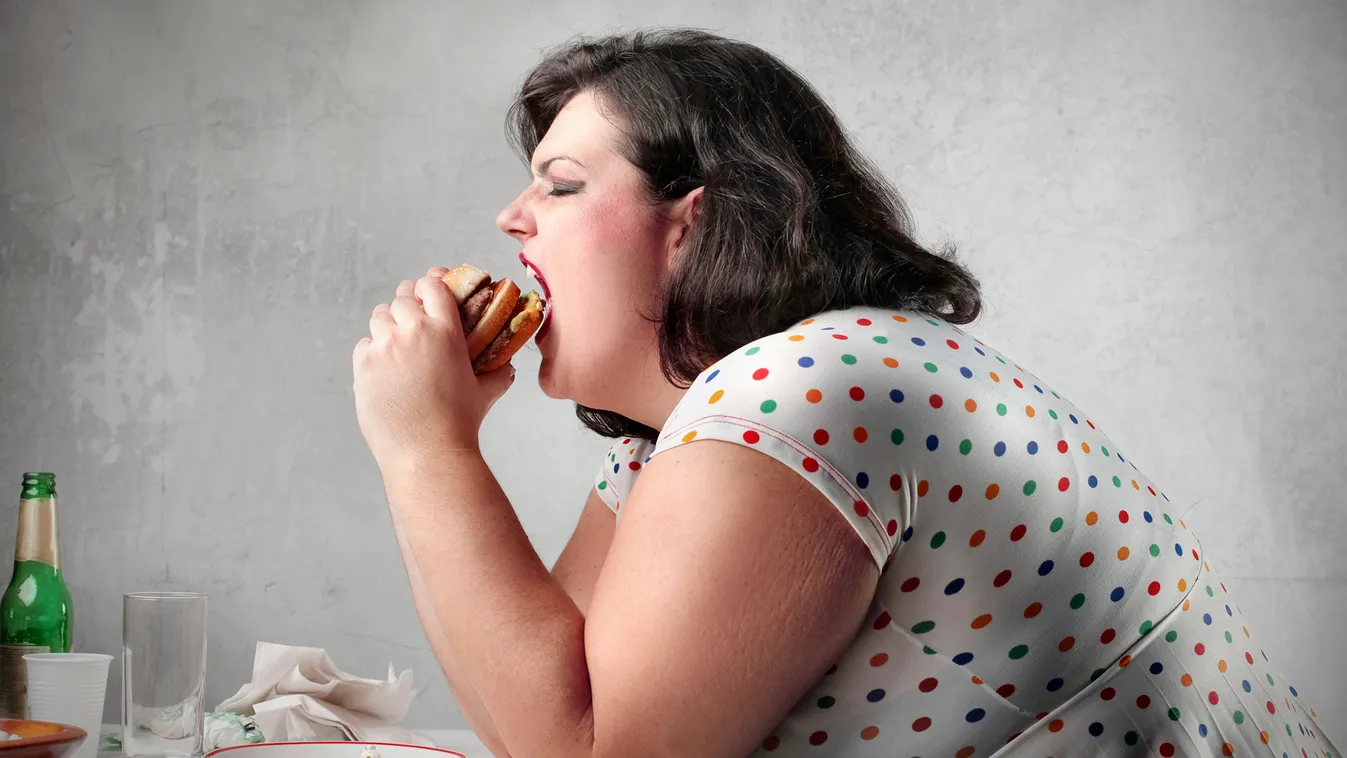 nő, evés, hamburger, ebéd, kövér, túlsúly, plus size, molett 