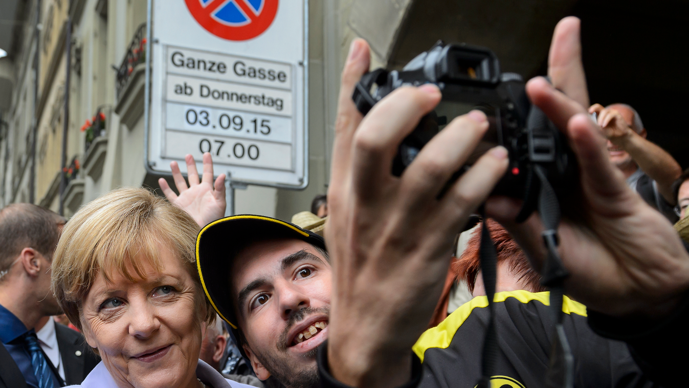 Anegla Merkel, szelfi, selfie, menekült 