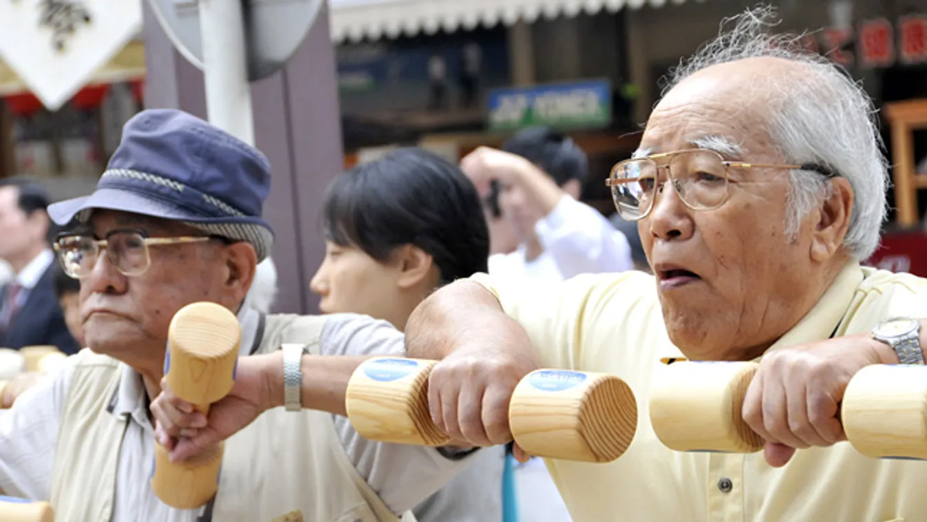 Idős japán férfi, ázsiai bácsi 