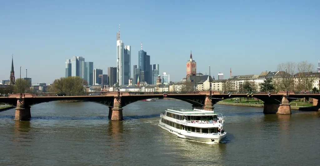 Frankfurt am Main, Obermainbrücke 