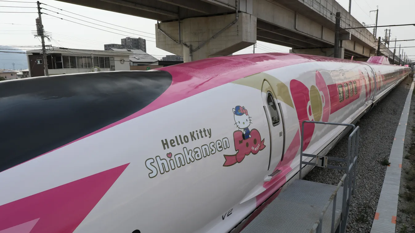 Hello Kitty szuperexpressz sinkanzen Japán 