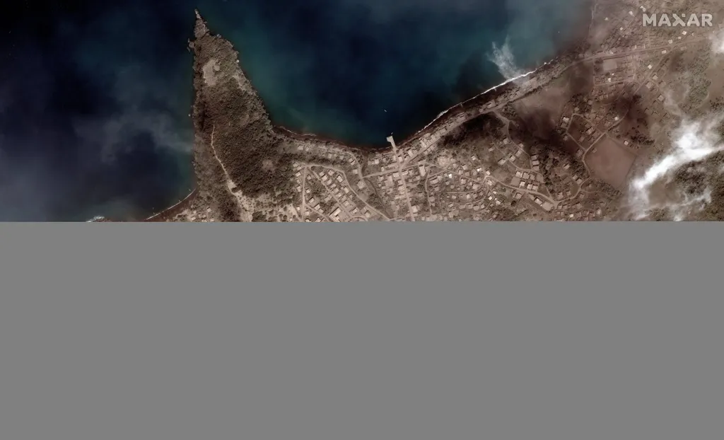 Vulkánkitörés Guatemalában  
 felülnézet FOTÓ hamu műholdfelvétel NÉZET 