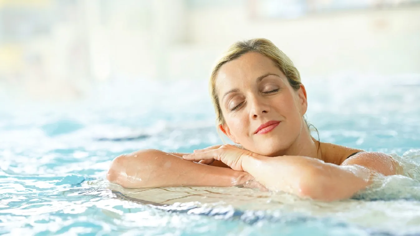 fürdő wellness termálfürdő nő relax 