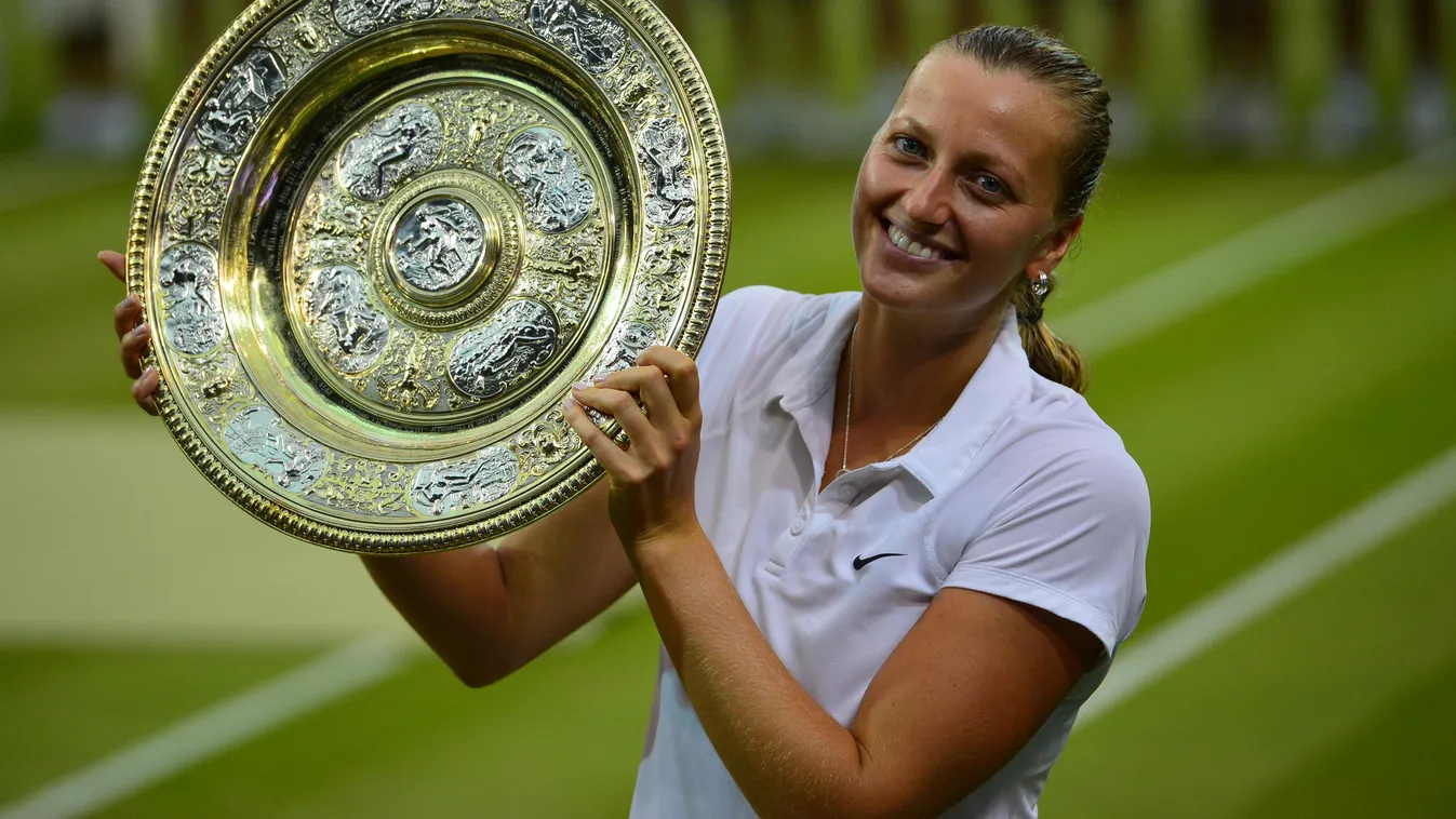 Horizontal TENNIS WIMBLEDON WINNER TROPHY BUST 