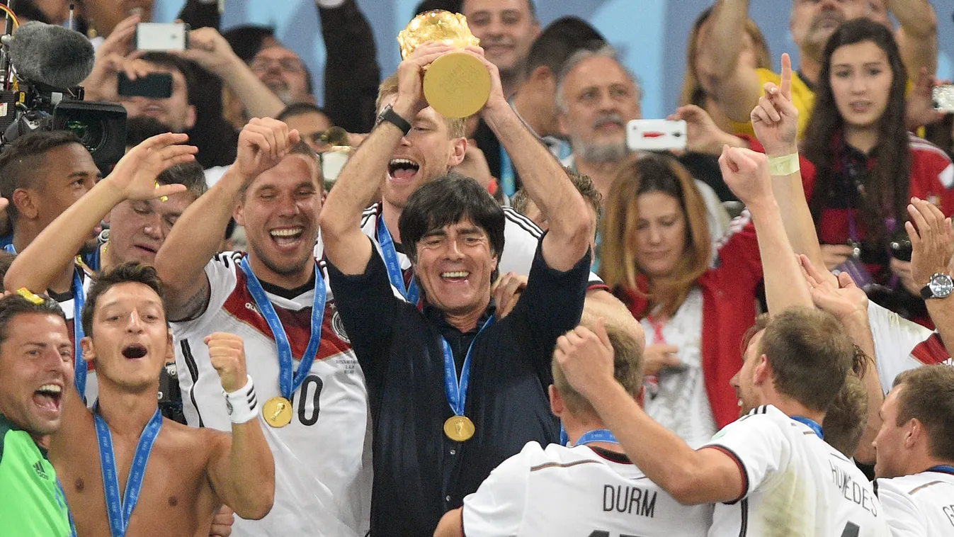 Joachim Loew: after the soccer ball EM 2021 he is stepping down from his post as national coach. WM2014 world championship title sport sports jersey 14 national jersey national player Brazil final game soccer soccer tournament worldcup aktuellSPORT WM SP 
