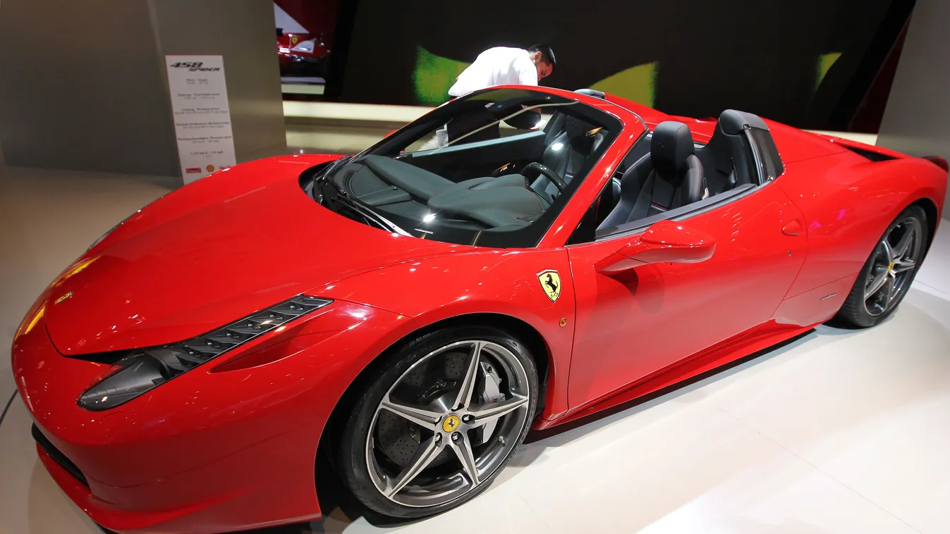 Ferrari sportautó 