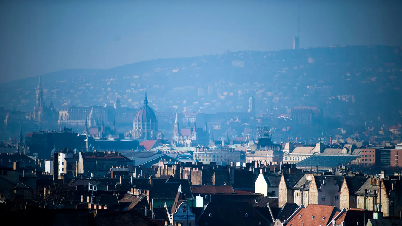 Budapest kilátás a Szépművészeti múzeum tetejéről
Budapesti panoráma 
