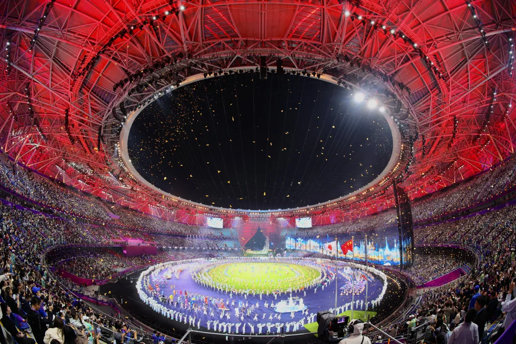Ázsiai játékok záróceremónia Kína 
 19th Asian Games closing ceremony held in Hangzhou ASIAN GAMES CLOSING CEREMONY HANGZHOU Horizontal 