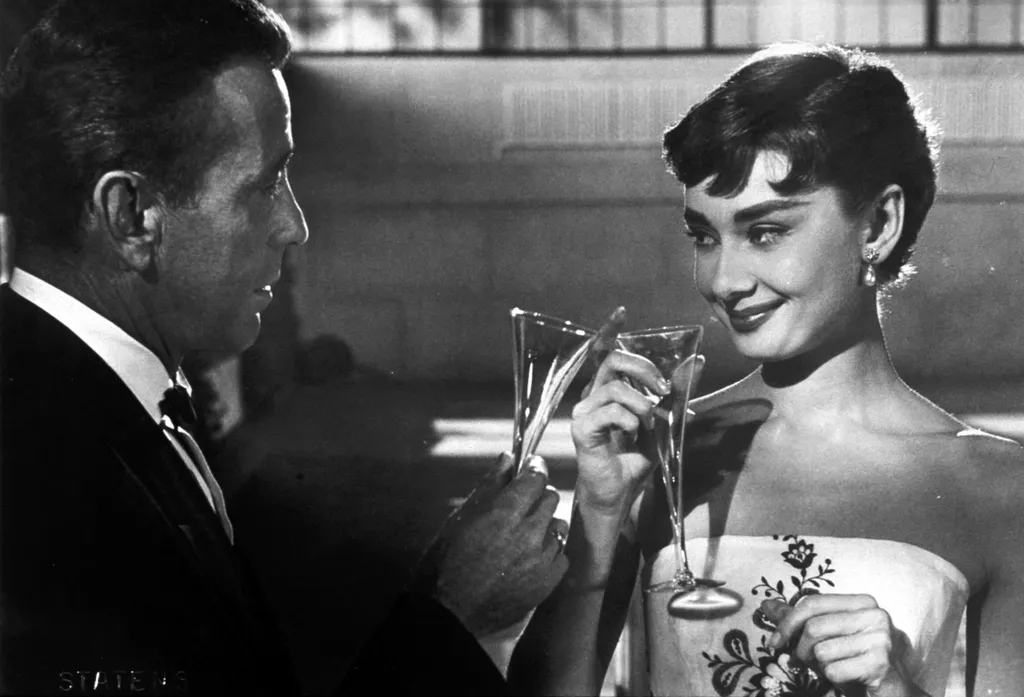 Sabrina (1954) usa Cinema boire to drink verre champaign Horizontal GLASS CHAMPAGNE 