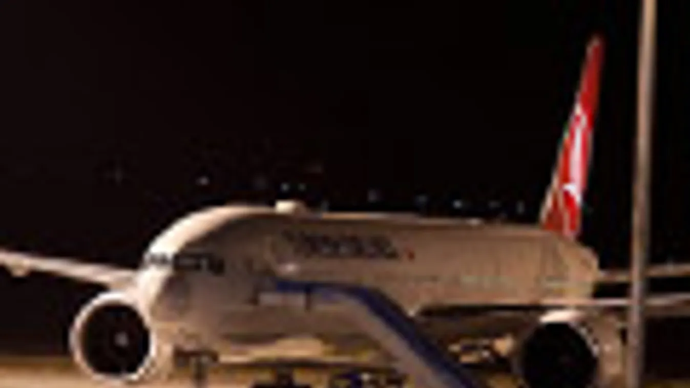kényszerleszállást hajtott végre a Turkish Airlines  Boeing 777-es típusú repülőgépe, mert egy utas rosszul lett