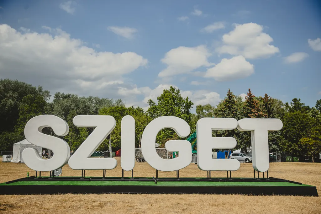 2022 Sziget Fesztivál, Sziget Fesztivál, Budapest, szigetbejárás, 2022.08.09. 