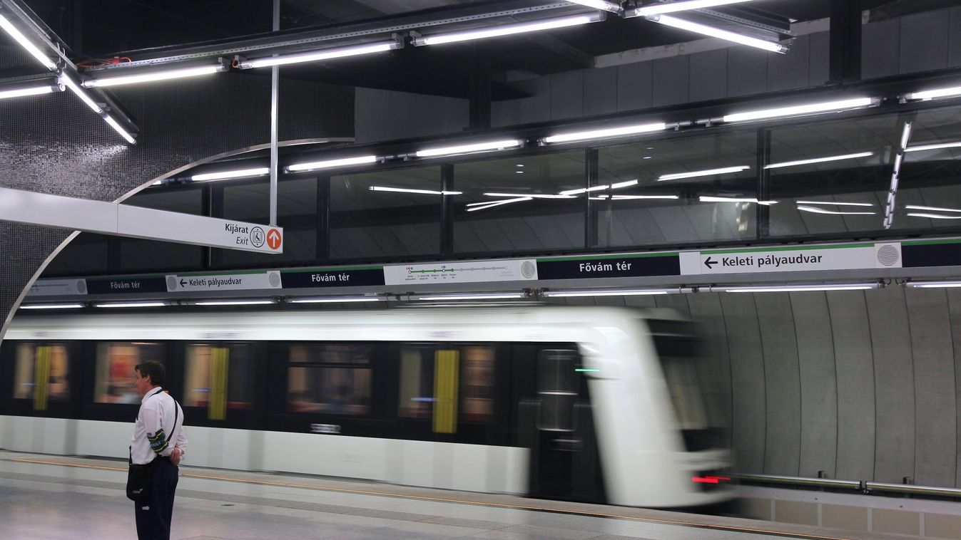 simple bkk metró jegyellenőr budapest tömegközlekedés 