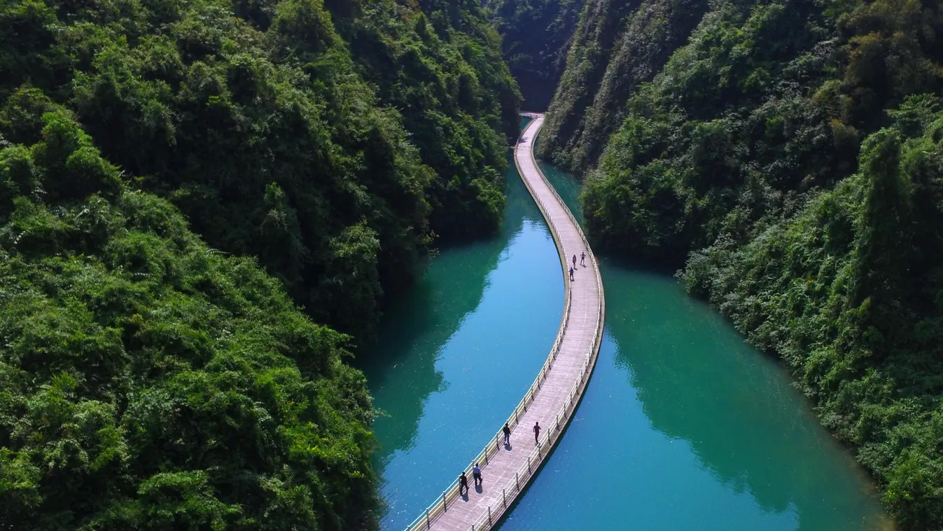Shiziguan folyó híd Sicekuan Kína 