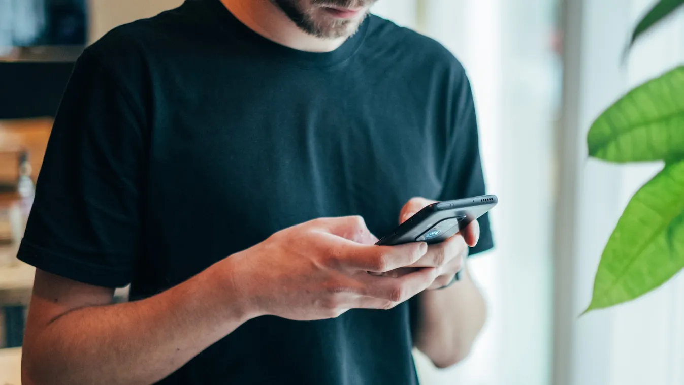 mobilozás sms üzenetküldés texting messaging 