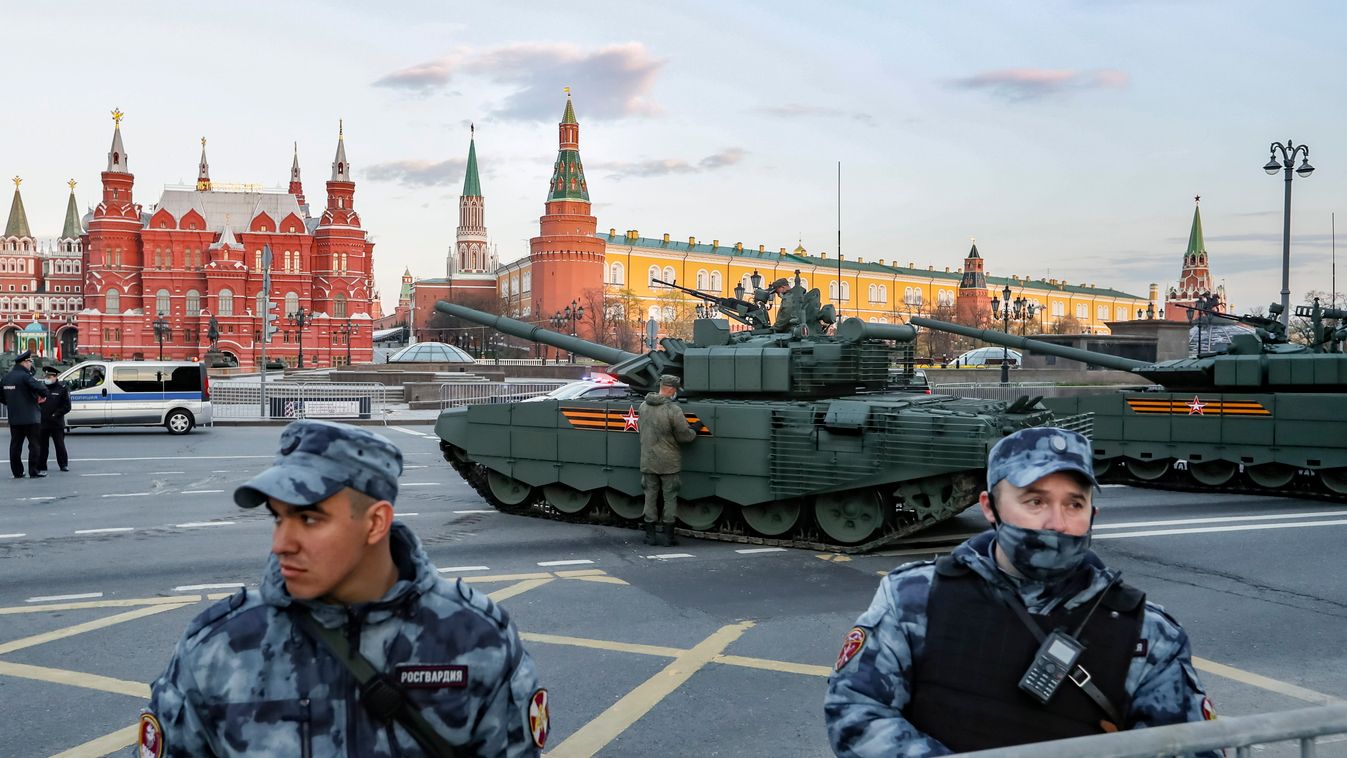 Katonai parádé próbája Oroszországban  
 - galéria 