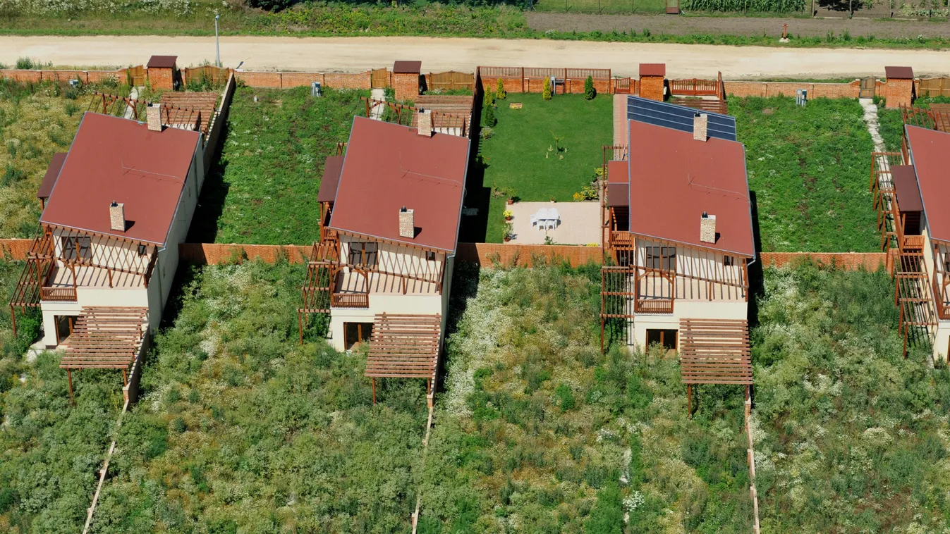 ÉPÜLET épületfotó FOTÓ FOTÓTECHNIKA FOTÓTÉMA hétvégi ház kert légi felvétel nyaraló 