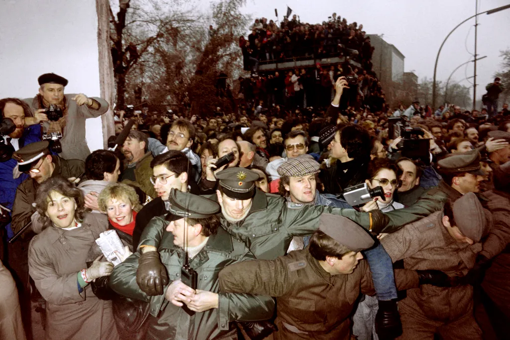 Berlini fal lebomlásának 30. évfordulója 