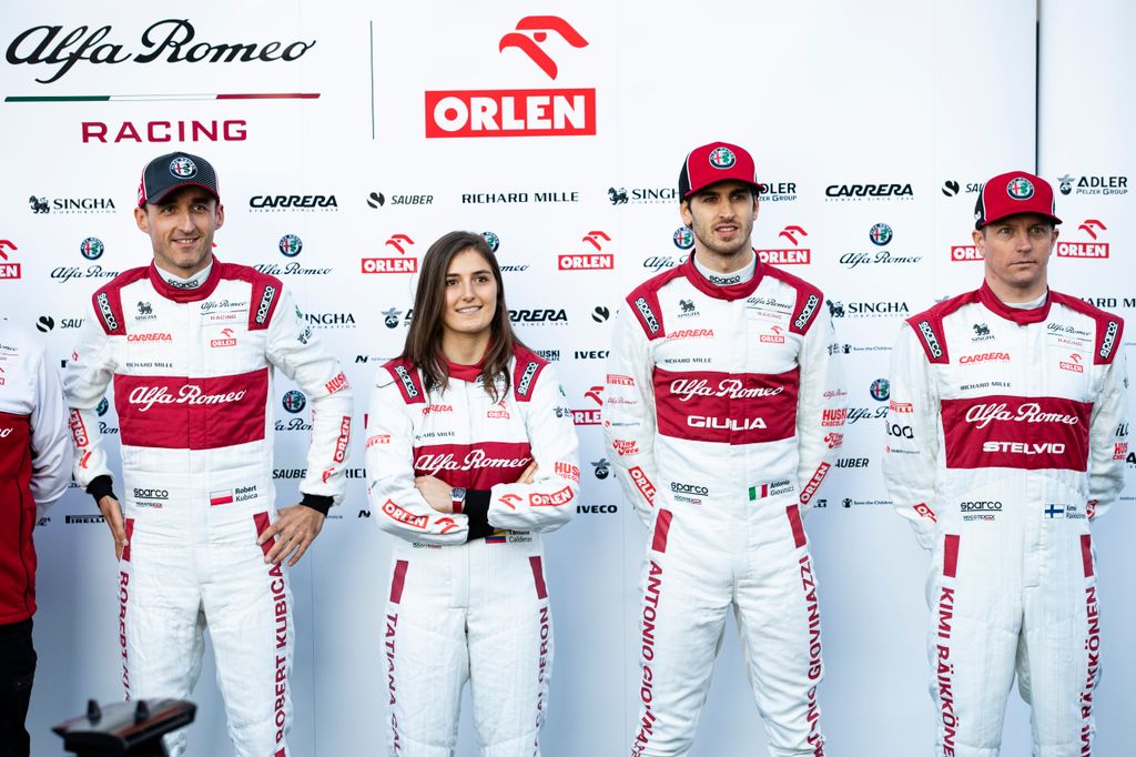 Forma-1, Alfa Romeo Racing, autóbemutató, teszt, Barcelona, Robert Kubica, Tatiana Calderon, Antonio Giovinazzi, Kimi Räikkönen 