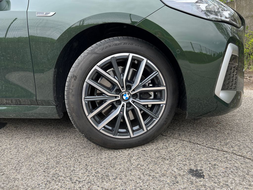 BMW 230e Active Tourer teszt (2023) 