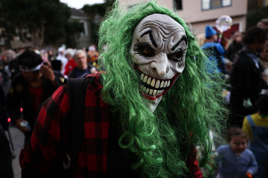 Halloween a világban   Halloween parade in Sausalito, California 2022,2022 Halloween parade,California,costume,Halloween,Hallowee Horizontal 