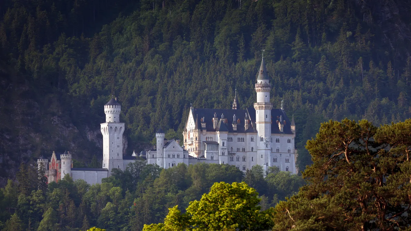 Gyilkossággal vádolják az amerikai férfit, aki nőkre támadt Németországban, Neuschwanstein Castle, 2023 