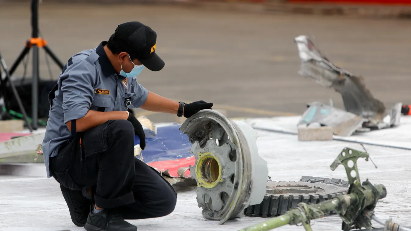 indonézia, repülőgép-szerencsétlenség 