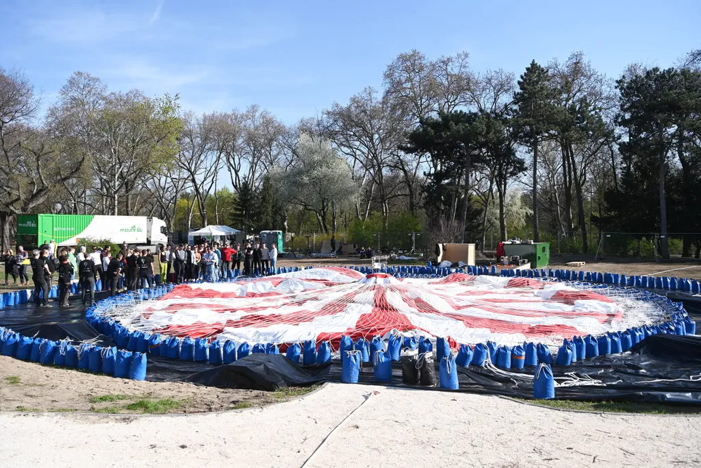 Liget Budapest - Ballon kilátó nyílik a Városligetben 