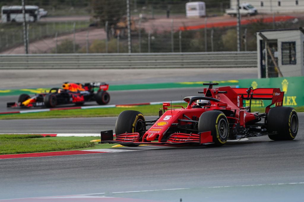 Forma-1, Török Nagydíj, Sebastian Vettel, Ferrari, Red Bull 