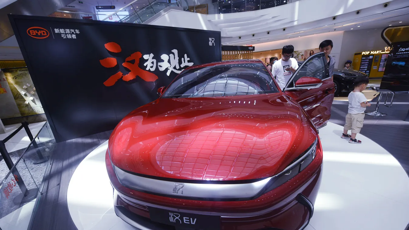 BYD elektromos autó Han nevű modell

BYD Han EV released online officially BYD China Chinese Electric vehicle EV Exhibition Han Hangzhou Mall Release Zhejiang 