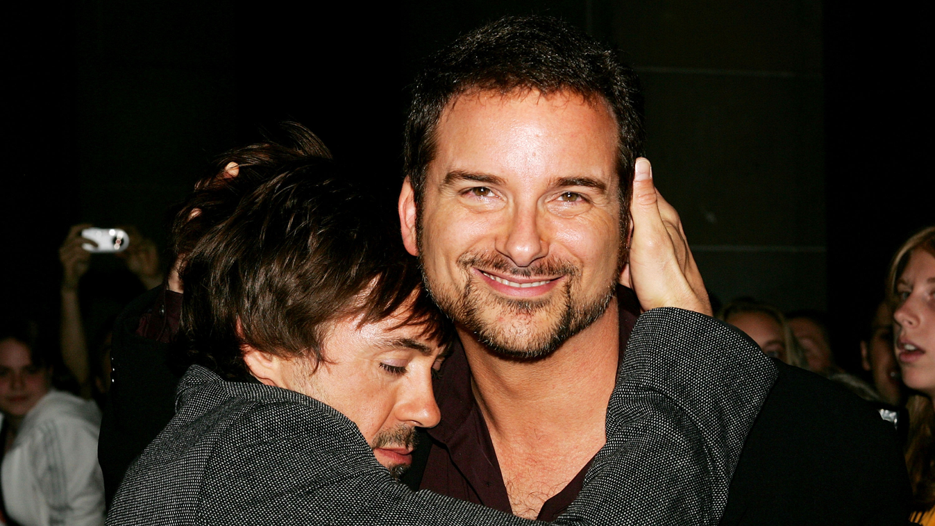 Shane Black és Robert Downey Jr. a Durr, durr és csók premierén a torontói filmfesztiválon 2005-ben 