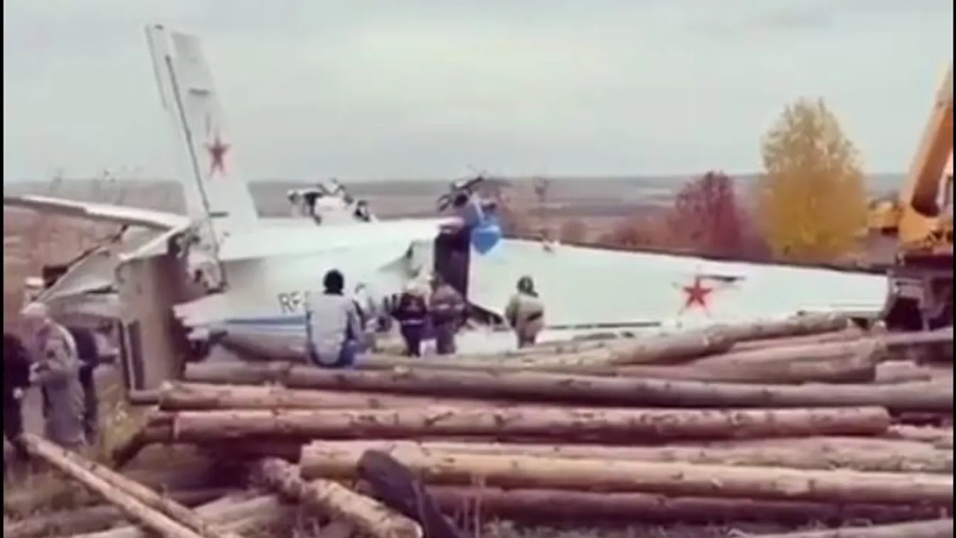 repülőgép, Tatárföld, ejtőernyősök 