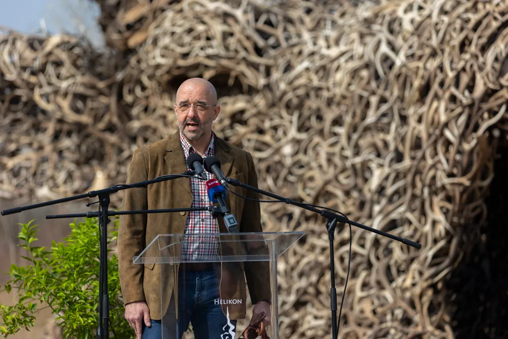 Vadászati és Természeti Világkiállítás, Szőke Gábor Miklós, Totem 