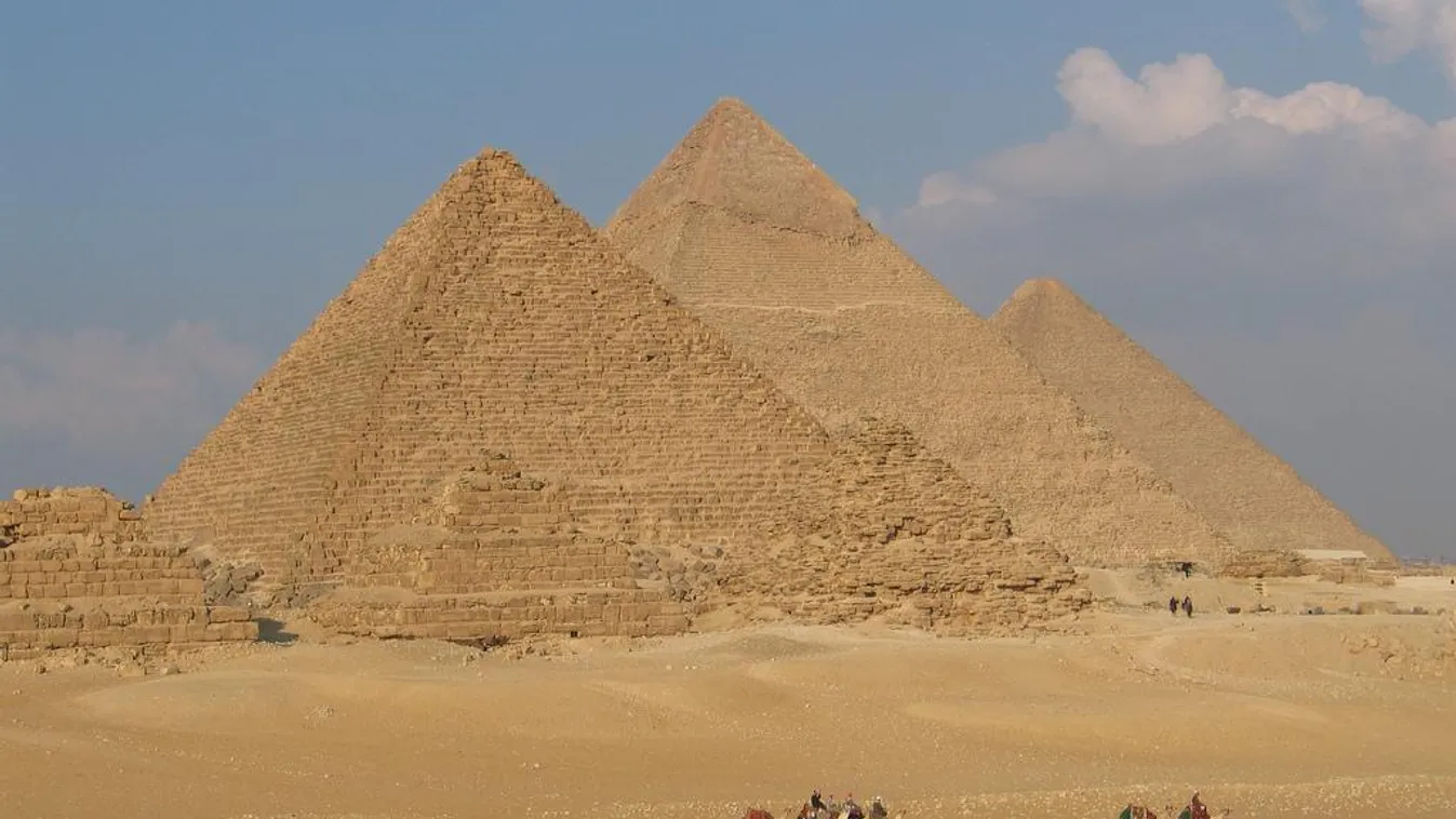 zoom Kairó Giza piramis 
