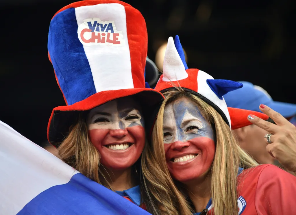 Horizontal COPA AMERICA FINAL PAINTED FACE SPORTS FAN WOMAN HEADSHOT 