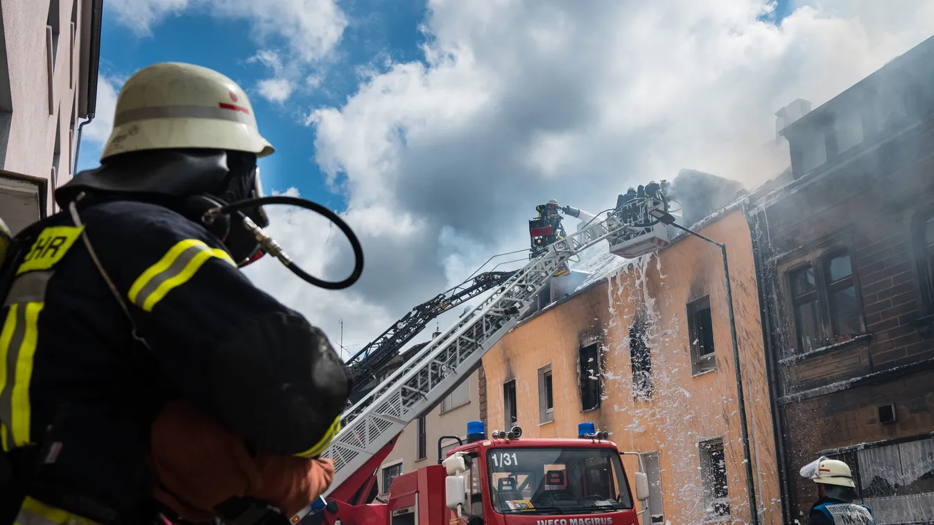 13 Injured in a domestic fire Disasters and Accidents Fires Saarland Blaze Fire brigade 