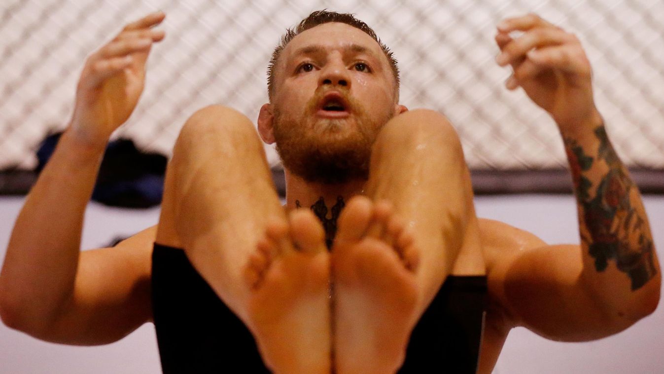 UFC Featherweight Champion Conor McGregor Gym Day GettyImageRank3 Open People Success Lifestyles SPORT HORIZONTAL Full Length Combat Sport USA Gym Nevada Las Vegas One Person Exercising Sports Training Photography MARTIAL ARTS Featherweight Ultimate Fight