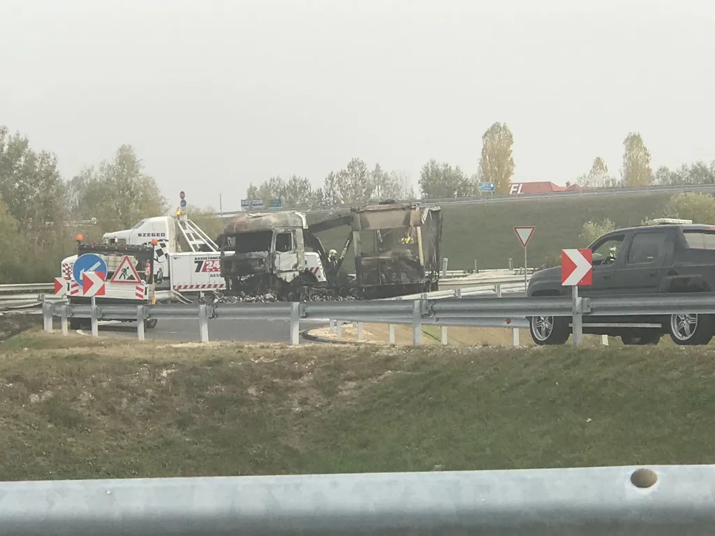 M5 autópálya baleset 