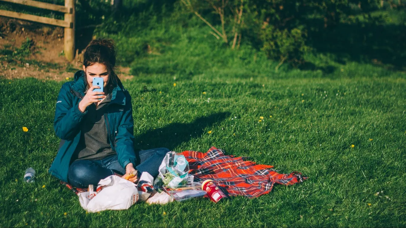 mobilozás fotózás kirándulás piknik szabadidő iphone smartphone iphone 