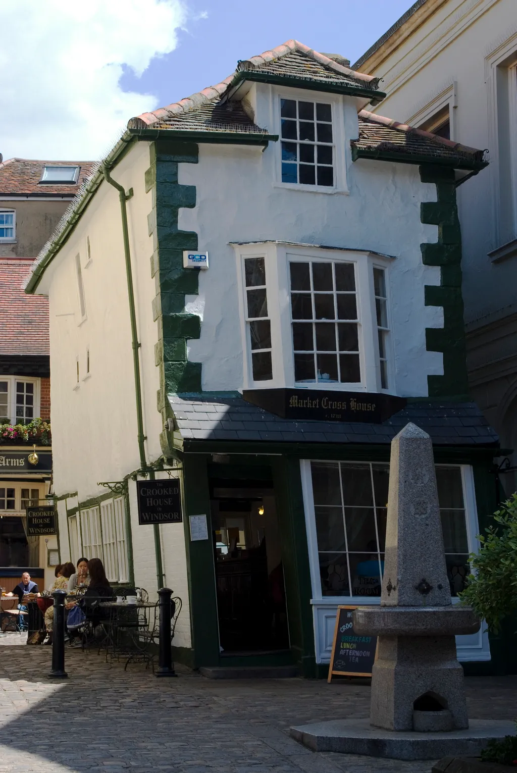 Market Cross House Crooked House in Windsor 