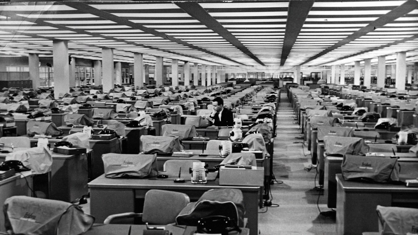 The Apartment Cinema 1960s comedy OFFICE desks OPEN SPACE EMPTY PLACE work late 