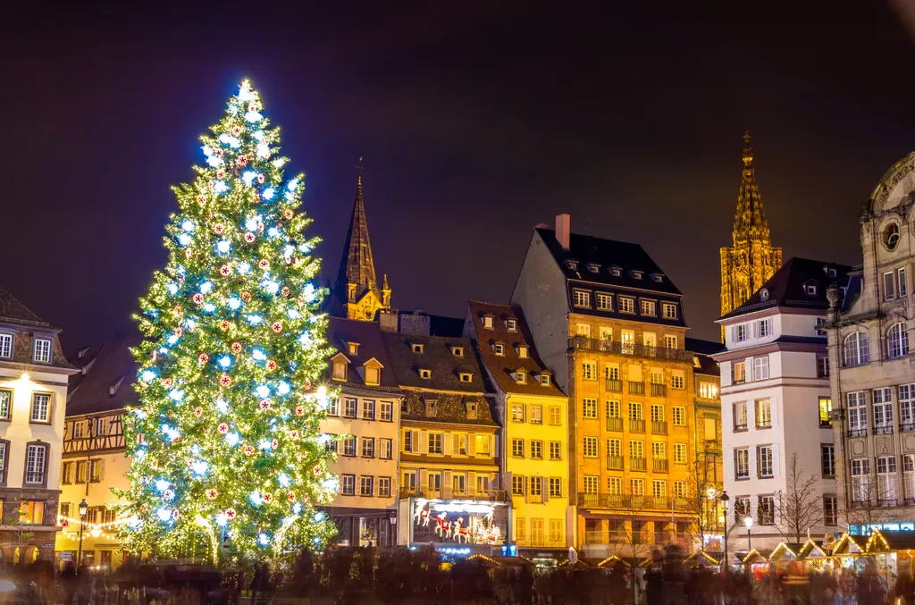 Legszebb karácsonyi városok, Karácsony, ünnep, Strasbourg, Franciaország 