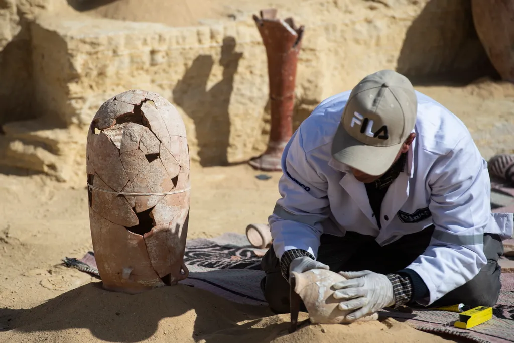 Több mint négyezer éves múmiára bukkantak egyiptomi régészek, galéria, 2023 