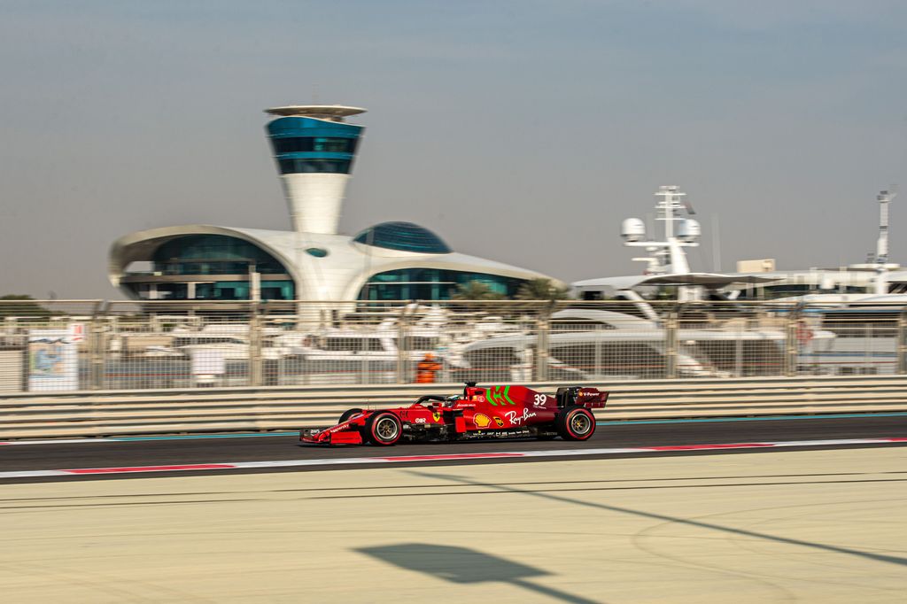 Forma-1, Robert Svarcman, Ferrari, abu-dzabi tesztek 2021, első nap 